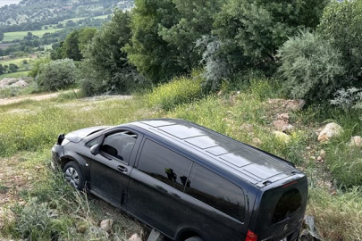 Şarampole Devrilen Araçtaki 5 Kişi Yaralandı