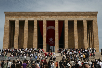 19 Mayıs’ta Anıtkabir'i 221 Bin 717 Kişi Ziyaret Etti