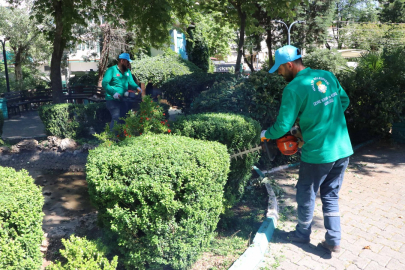 Parklar Peyzaj Çalışmaları İle Güzelleşiyor
