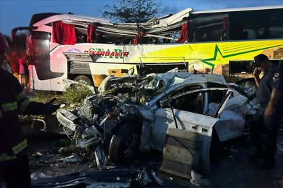 Feci Kazada 10 Kişi Öldü, 30 Kişi Yaralandı