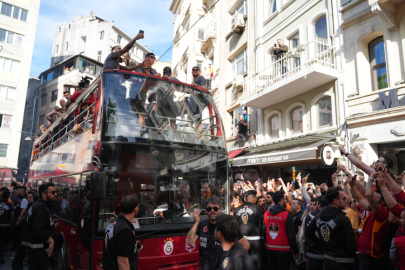 Galatasaray, Şampiyonluğunu Kutluyor