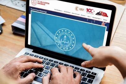 Milli Eğitim Bakanı, Yeni Müfredatı Onayladı