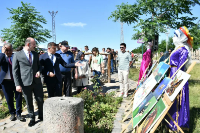 Kursiyerler Yılsonu Sergisi Açtı