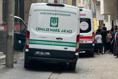 Bir Kadın Bıçaklanarak Öldürüldü