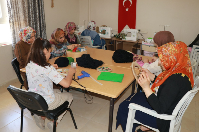 385 Kadın Meslek Öğrendi