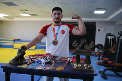 Ocakoğlu, Dünya Şampiyonu Oldu