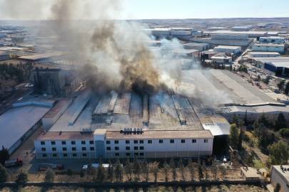 Urfa'da Tekstil Fabrikasında Yangın