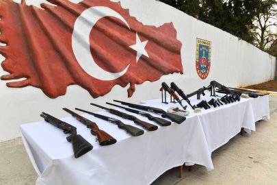 Silah Operasyonu 22 Kişi Yakalandı