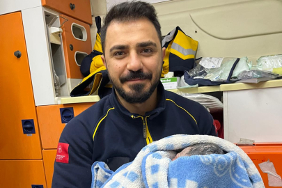 Sağlık Çalışanının İsmini Verdiler