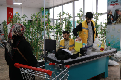 Sosyal Market Hizmetine Devam