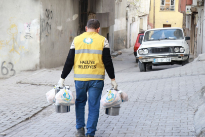 Binlerce Kişiye İftar Yemeği