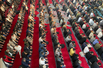 Şanlıurfa'da Kadir Gecesi Coşkusu