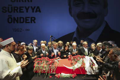 Önder, Son Yolculuğuna Uğurlandı