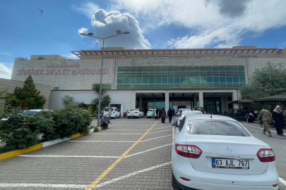 Öğrenci Servisi Tır İle Çarpıştı