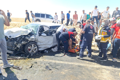 İki Otomobil Çarpıştı 5 Yaralı