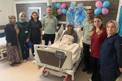 53 Yaşında İkiz Bebek Getirdi