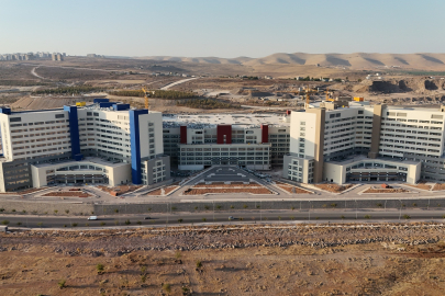 Vali'den Şehir Hastanesinde İnceleme