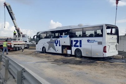 Kazada 3 Kişi Öldü 20 Kişi Yaralı