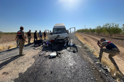 Urfa'da İşçi Servisi Kaza Yaptı
