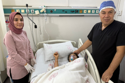Yuttuğu Toplu İğne Ameliyatla Alındı