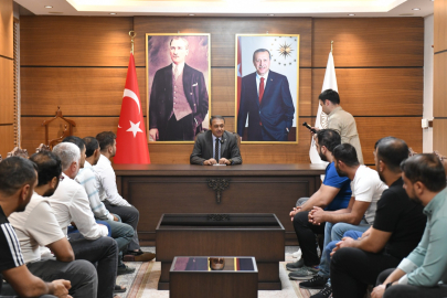 Şıldak, Gençlerle Bir Araya Geldi