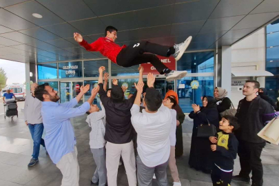 Şanlıurfalı Şampiyona Karşılama