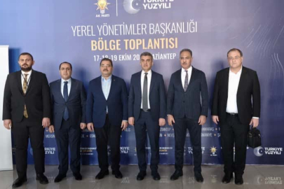 Yerel Yönetimler Toplantısına Katıldı