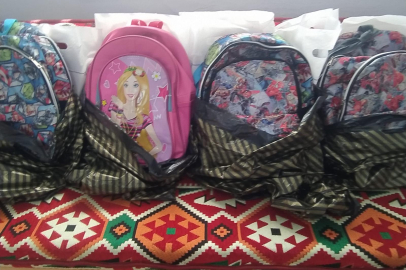 Bin Öğrenciye Eğitim Seti Desteği