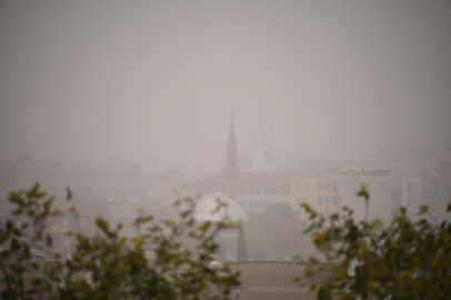 Urfa'da Şiddetli Toz Taşınımı