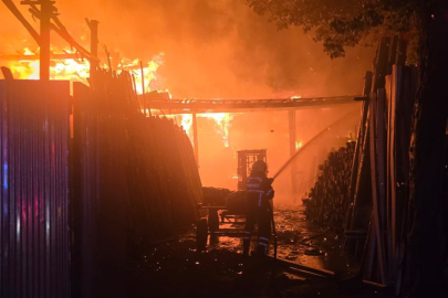 Marangoz Atölyesinde Yangın Çıktı