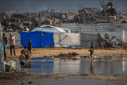 Binlerce Çadır Su Altında Kaldı
