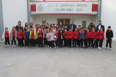 Uzay ve Teknolojiyi Keşfediyorlar