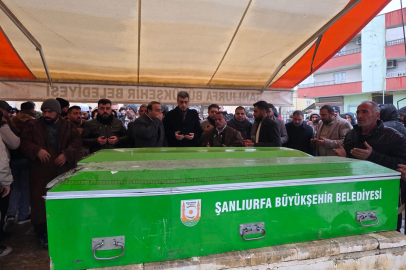 3 Kişinin Cenazesi Defnedildi