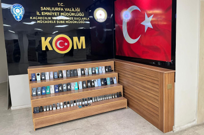 Gümrük Kaçağı Telefon Yakalandı