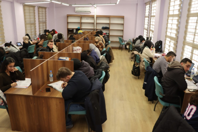 Binlerce Öğrenciye Ders İmkânı