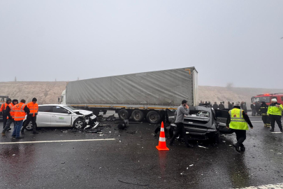 Zincirleme Kazada 2 Ölü, 10 Yaralı