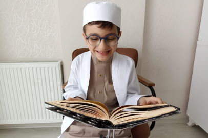 Küçük Yaşta Kur’an-ı Hatmetti