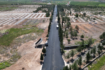 Yeni Mezarlıkta Yollar Yenilendi