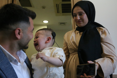 Urfa’da 2 Bebek İlk Kez Duydu