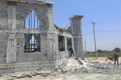 Cami İnşaatında Çökme 3 Yaralı