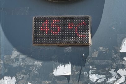 Termometre 45 Dereceyi Gösterdi