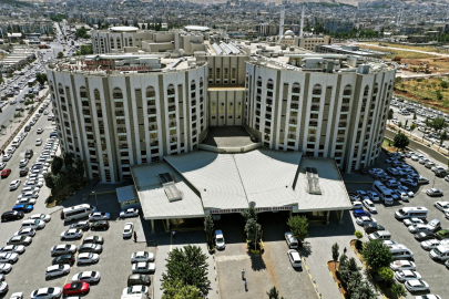 Çocuklara Hizmet Vermeye Başladı