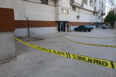 Balkondan Düşen Kadın Öldü