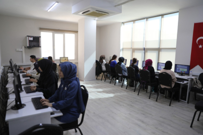 Ücretsiz F Klavye Kursu Başladı