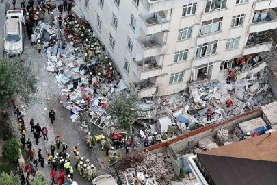 7 Katlı Binada Çökme Oldu